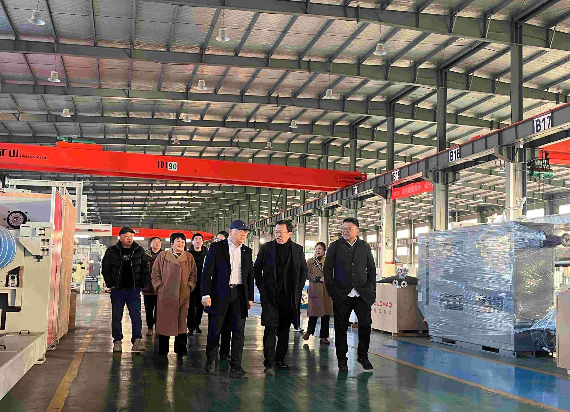 5311735808309413.jpg 12.28中產(chǎn)協(xié)活動(dòng)(1)(1).jpg